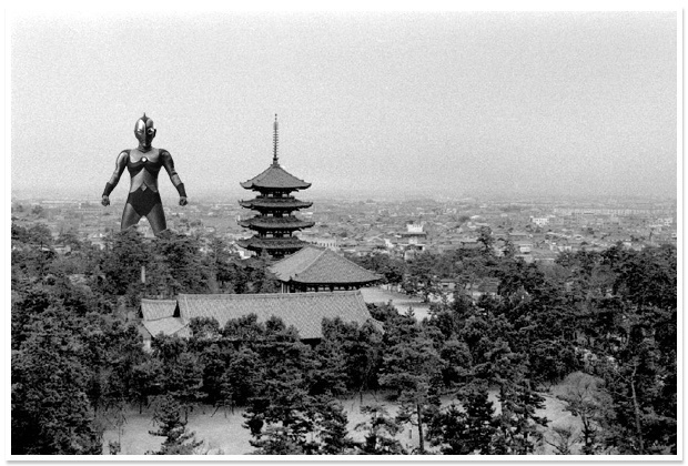 ウルトラマン80 と 興福寺 五重塔 | image